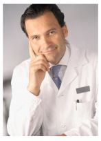 Доктор Кристиан Каинц, заведующий родильным отделением Доктор Кристиан Каинц, заведующий родильным отделением